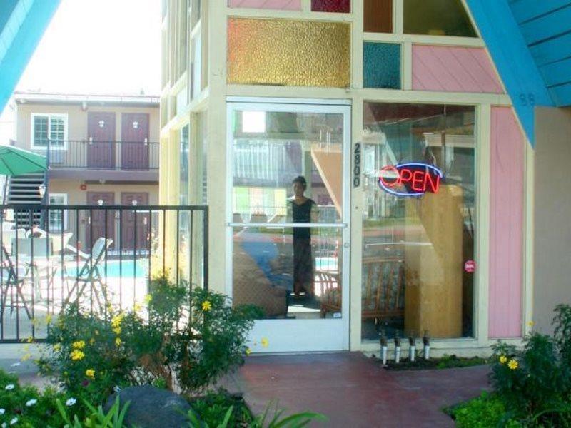 La Casa Inn Пасадена Екстер'єр фото
